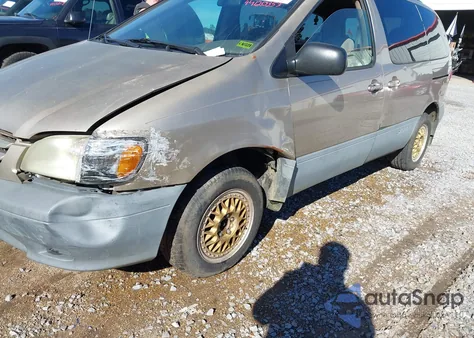 2002 Toyota Sienna Le z USA, uszkodzony, nr VIN 4T3ZF13C82U437552